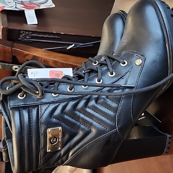 GBG Los Angeles Shoes - NWT GUESS Boots with lace up platform heel Black sz 8.5